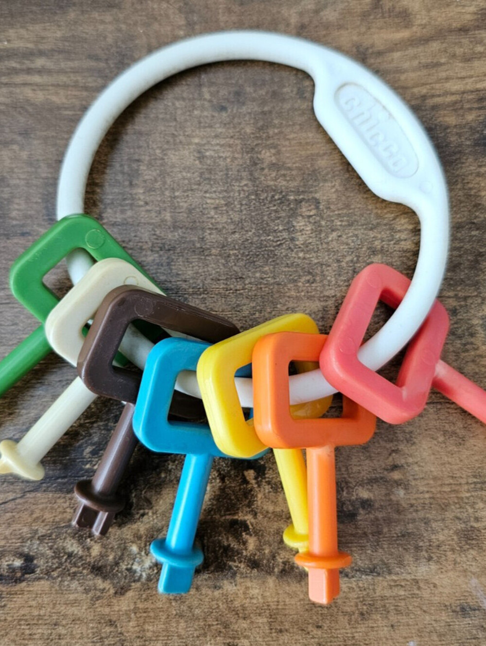 Vintage Chicco Toy Gazoobo Shape Sorted Replacement Keys 1980 Rainbow